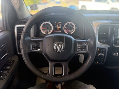 Used 2018 RAM 1500 Classic SLT image 22