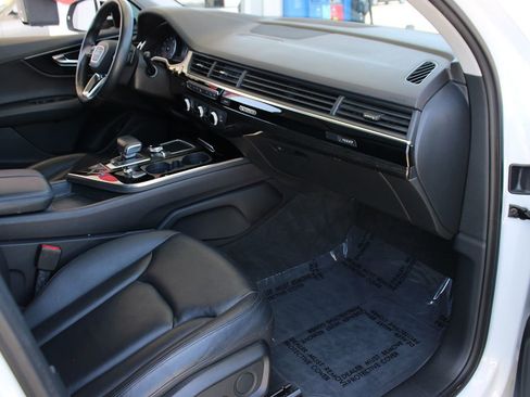 Used 2019 Audi Q7 3.0T Premium w/ Convenience Package AWD/4WD image 34