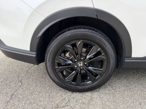 Used 2024 Honda CR-V Sport Touring image 9