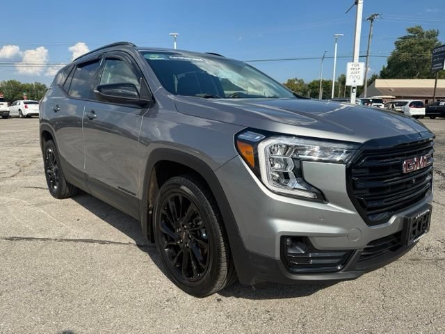 Certified 2023 GMC Terrain SLT w/ Tech Package AWD/4WD image 7