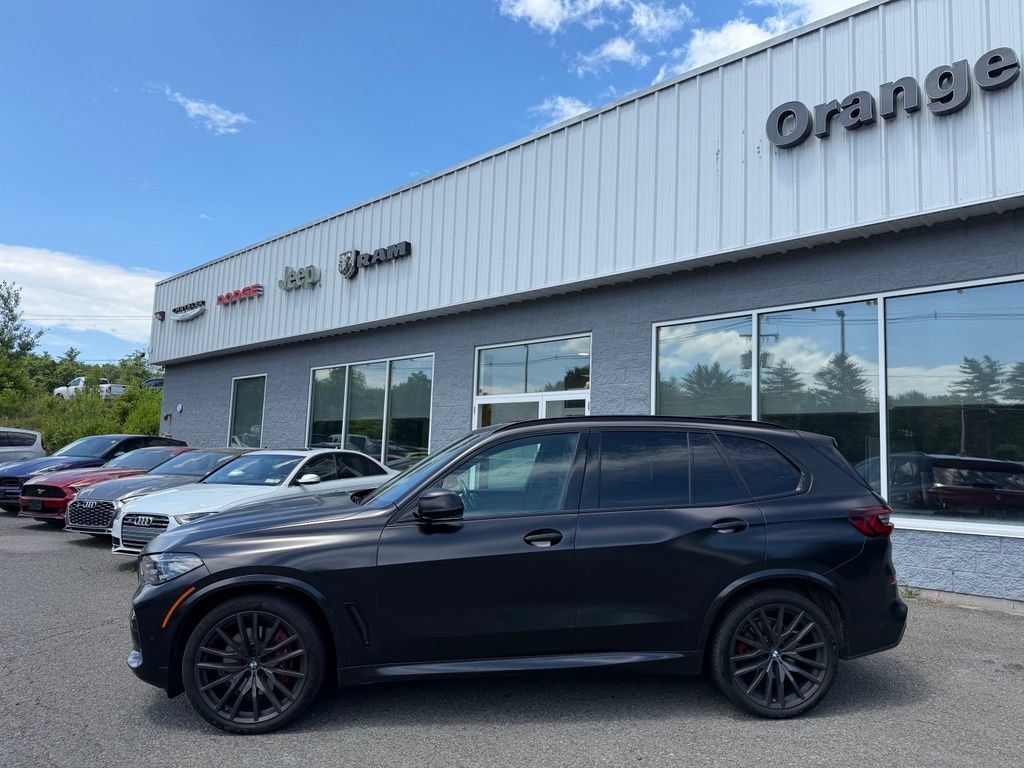 Used 2022 BMW X5 xDrive40i w/ M Sport Package AWD/4WD image 2
