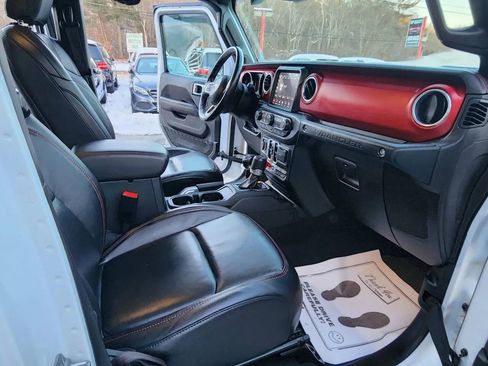 Used 2019 Jeep Wrangler Unlimited Rubicon w/ Dual Top Group image 15