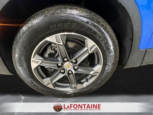 Used 2025 Chevrolet Blazer LT image 23