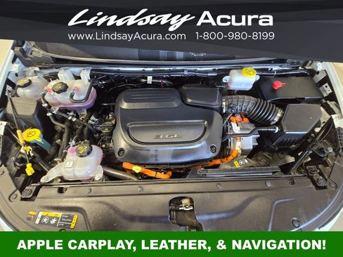 Used 2024 Chrysler Pacifica Limited FWD image 21