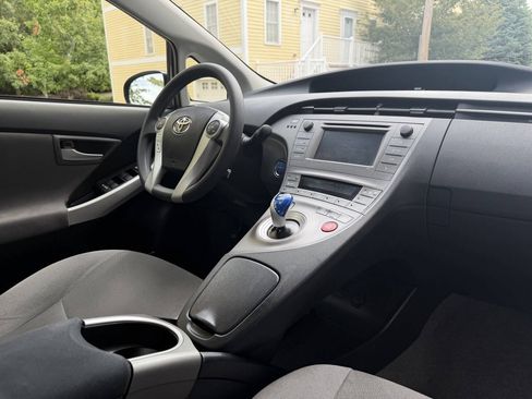Used 2012 Toyota Prius Two FWD image 16