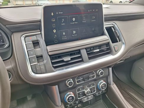 Used 2023 GMC Yukon SLT w/ SLT Luxury Package RWD image 13