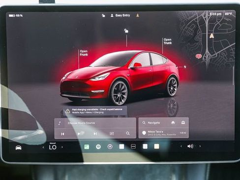 Used 2024 Tesla Model Y Long Range image 14