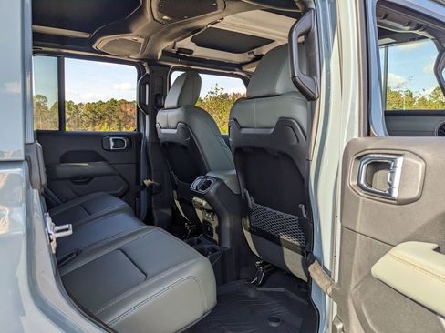 New 2026 Jeep Gladiator Mojave image 45