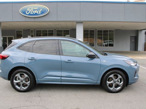 Used 2023 Ford Escape ST-Line w/ Tech Pack #1 image 2