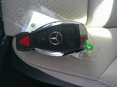 Used 2016 Mercedes-Benz C 300 4MATIC Sedan image 35