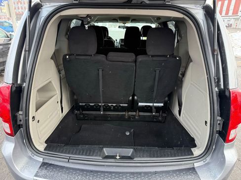 Used 2014 Dodge Grand Caravan American Value Package image 11