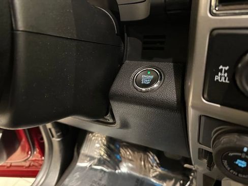 Used 2019 Ford F150 Lariat image 16