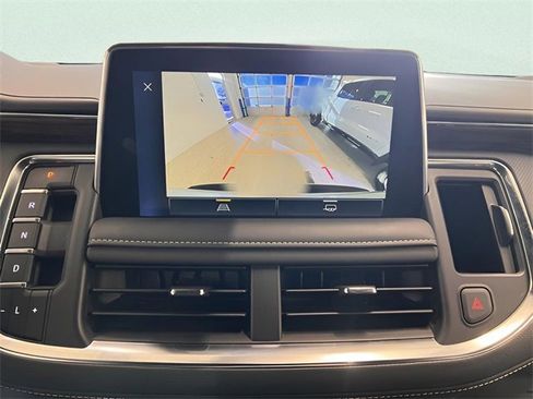 Certified 2024 Chevrolet Suburban Premier image 28