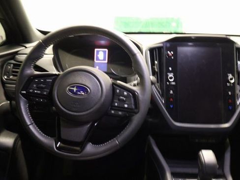 Used 2025 Subaru Forester Premium w/ Convenience Package #1 image 10