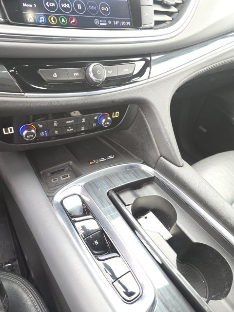 Used 2022 Buick Enclave Premium FWD image 17