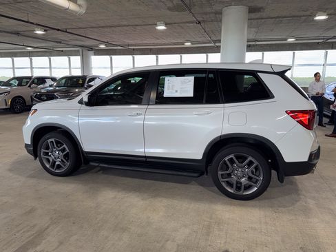 Used 2023 Honda Passport EX-L image 5