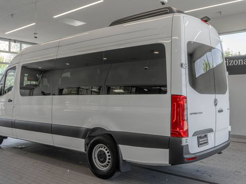 Used 2025 Mercedes-Benz Sprinter 2500 image 13