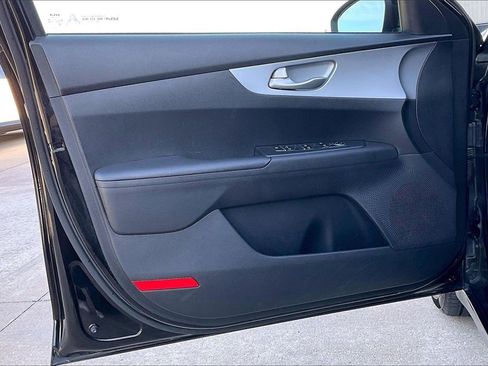 Certified 2023 Kia Forte LXS image 23