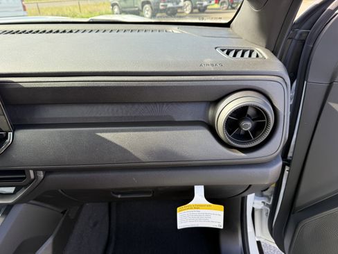 New 2025 Chevrolet Colorado Trail Boss w/ Midnight Edition image 22