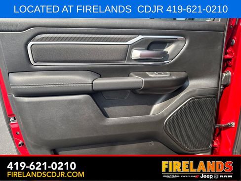 New 2026 RAM 1500 4x4 Crew Cab image 9