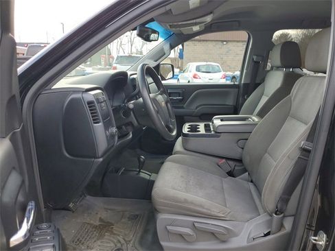 Used 2018 Chevrolet Silverado 1500 Custom w/ Custom Value Package image 11