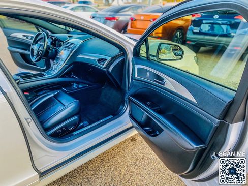 Used 2020 Lincoln MKZ AWD w/ Convenience Package image 15