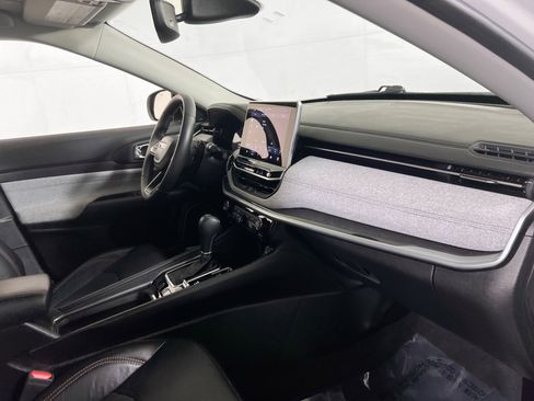 Used 2022 Jeep Compass Latitude image 27