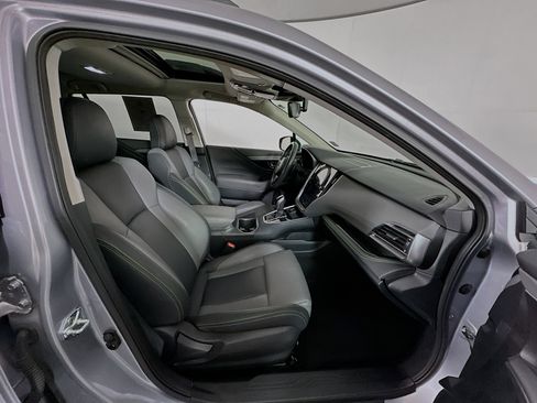 Used 2025 Subaru Outback Onyx Edition AWD/4WD image 34