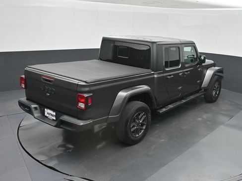 Used 2024 Jeep Gladiator Sport AWD/4WD image 38