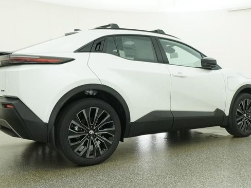 New 2026 Toyota C-HR AWD/4WD image 25