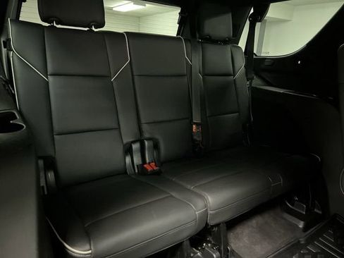 Certified 2023 Cadillac Escalade Premium Luxury AWD/4WD image 28