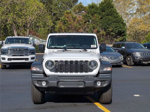New 2026 Jeep Wrangler Unlimited Sport AWD/4WD image 9