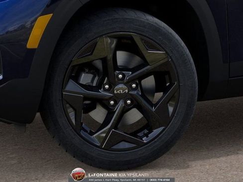 New 2026 Kia Seltos EX AWD/4WD image 9