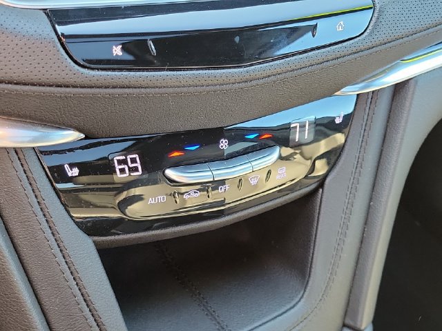 Used 2022 Cadillac XT5 Premium Luxury AWD/4WD image 20