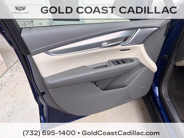 Used 2023 Cadillac XT5 Premium Luxury w/ LPO, Floor Liner Package AWD/4WD image 15