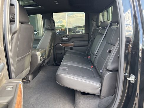 Used 2022 Chevrolet Silverado 3500 High Country image 16