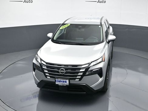 Used 2024 Nissan Rogue SV image 49