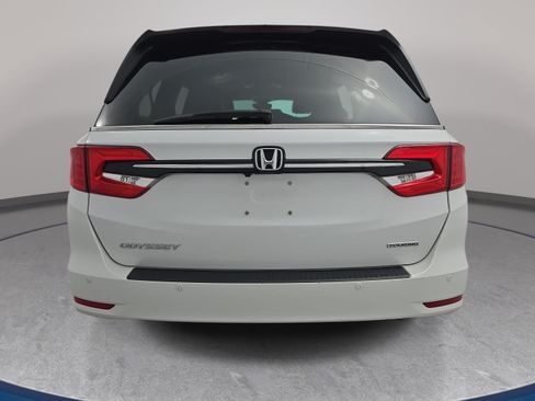 Used 2023 Honda Odyssey Touring image 6