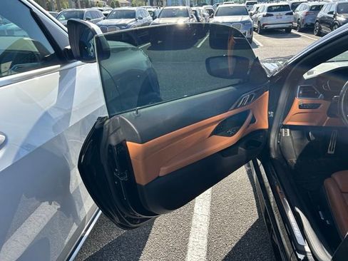 Used 2022 BMW 430i Coupe w/ M Sport Package image 9