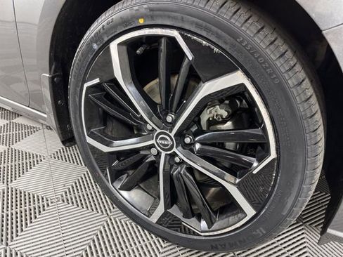 Used 2023 Nissan Altima 2.5 SR w/ SR Premium Package FWD image 16