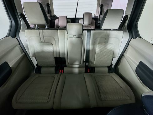 Used 2023 Ford Transit Connect XLT FWD image 13