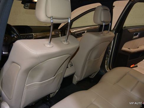 Used 2010 Mercedes-Benz E 350 4dr Sedan E 350 Sport RWD image 20