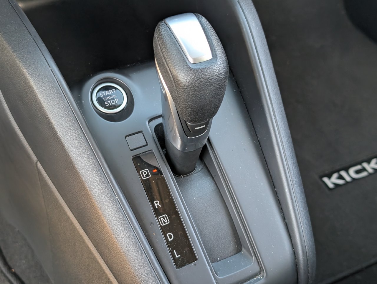 Used 2025 Nissan Kicks Play S FWD image 20