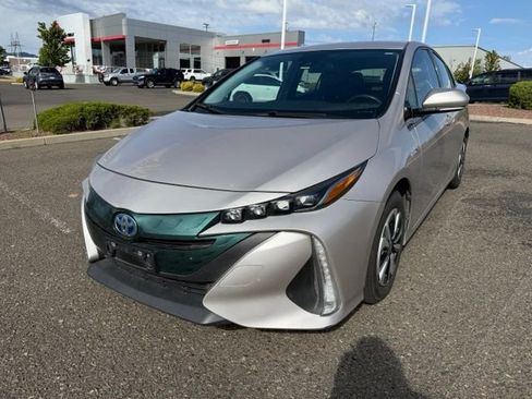 Used 2017 Toyota Prius Prime Premium w/ Carpet Mat Package FWD image 1