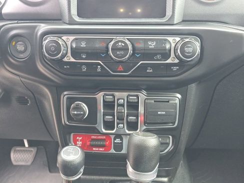 Used 2022 Jeep Gladiator Mojave w/ Trailer Tow Package image 13