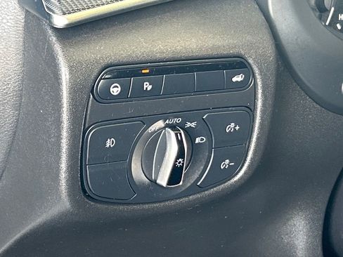 Used 2023 INFINITI QX50 Sport image 33