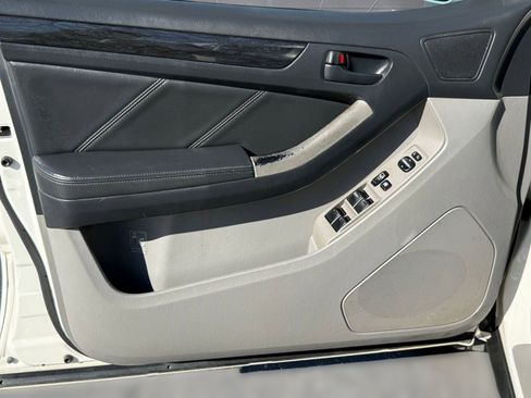 Used 2006 Toyota 4Runner Limited image 13