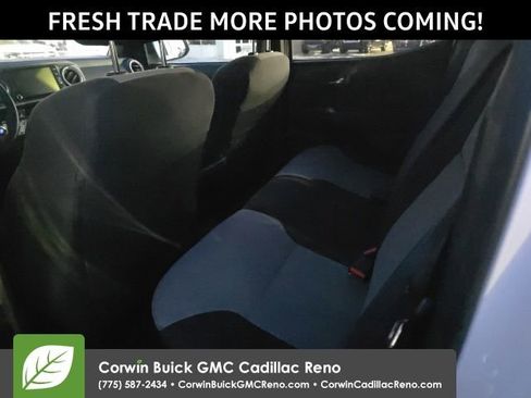 Used 2021 Toyota Tacoma TRD Off-Road w/ Technology Package image 7