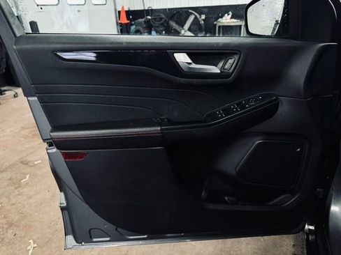 Used 2024 Ford Escape ST-Line image 14