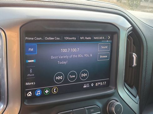 Used 2021 Chevrolet Silverado 1500 LT Trail Boss w/ Bed Protection Package image 21